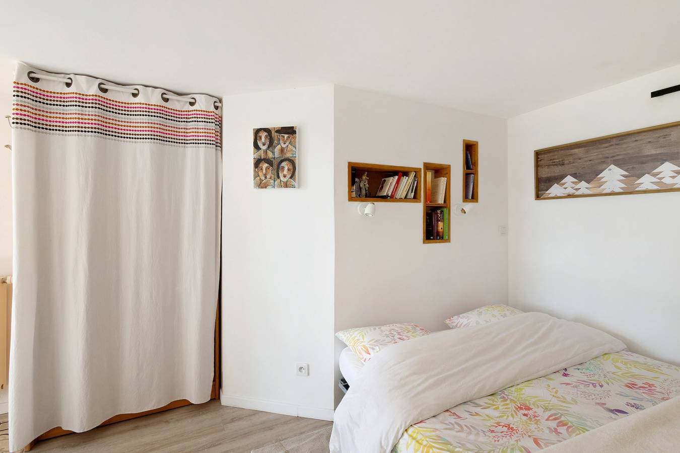 Foto 10 von 27: Studio-Apartment 'Sorbier Des Oiseaux' mit Bergblick, privater Terrasse und WLAN