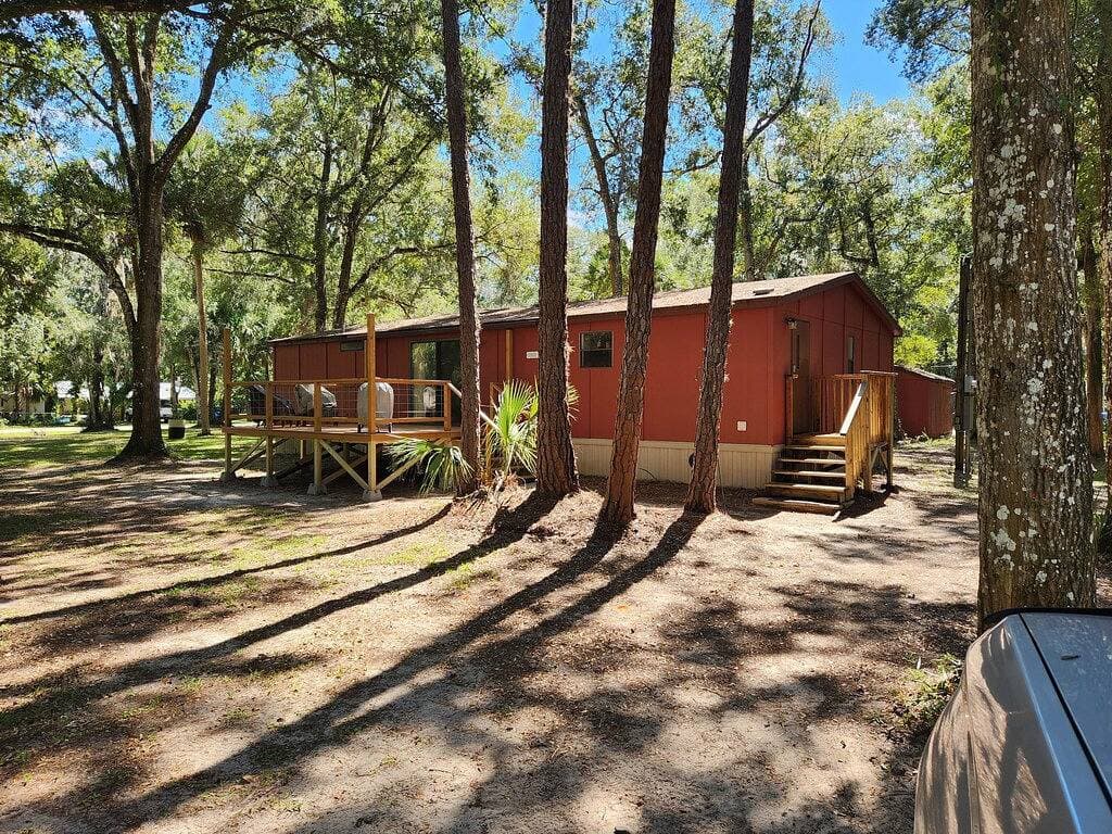 1-1/2 acre Park like wooded setting.  Clean 3/2 with plenty of parking. 1