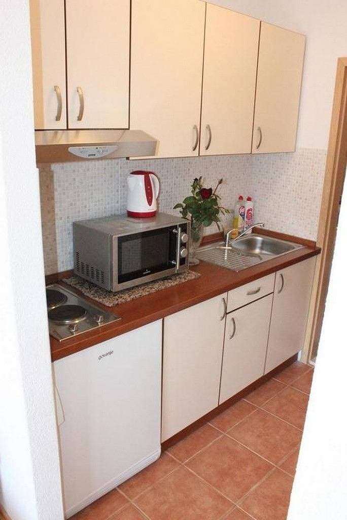 Foto 10 von 20: Studio Appartement mit Balkon und Meerblick Zivogosce - Blato (Makarska) -a