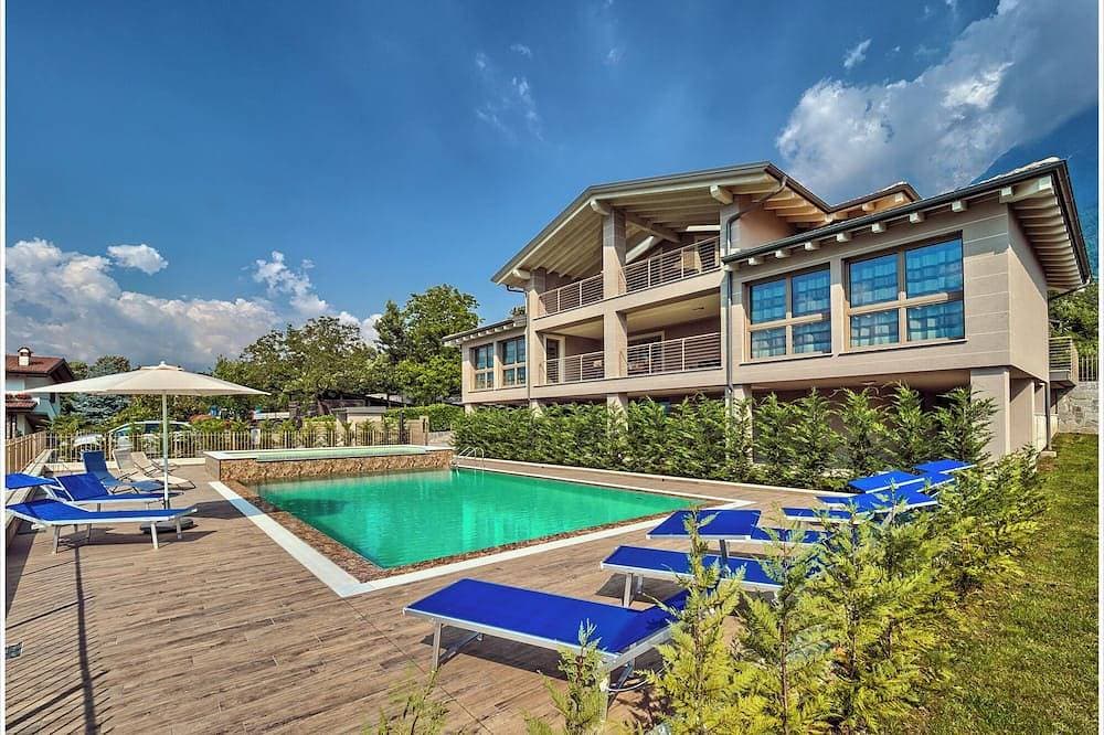 3 bedroom apartment in colico piano 1
