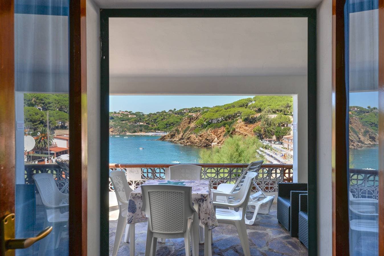 Foto 4 von 25: Ferienwohnung 'Villa Oda - Monolocale Sul Mare' mit Meerblick, WLAN und Klimaanlage