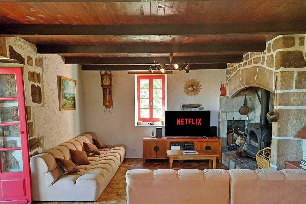 Foto 10 von 30: Komfortables 4-Sterne-Ardèche-Haus, klimatisierte Zimmer, pool, Panoramablick