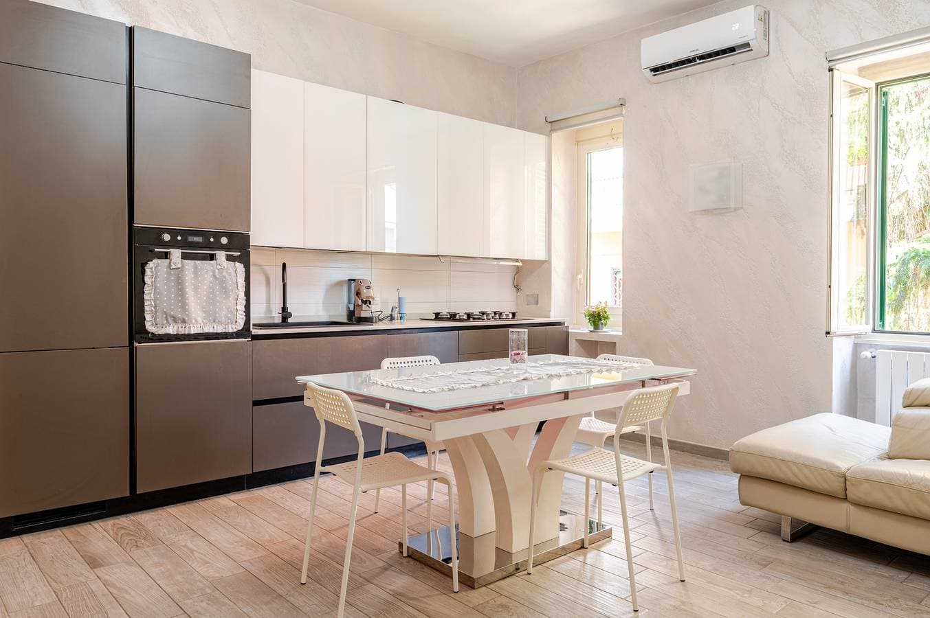 Foto 5 von 29: Apartment 'Amars House' mit Balkon, WLAN und Klimaanlage