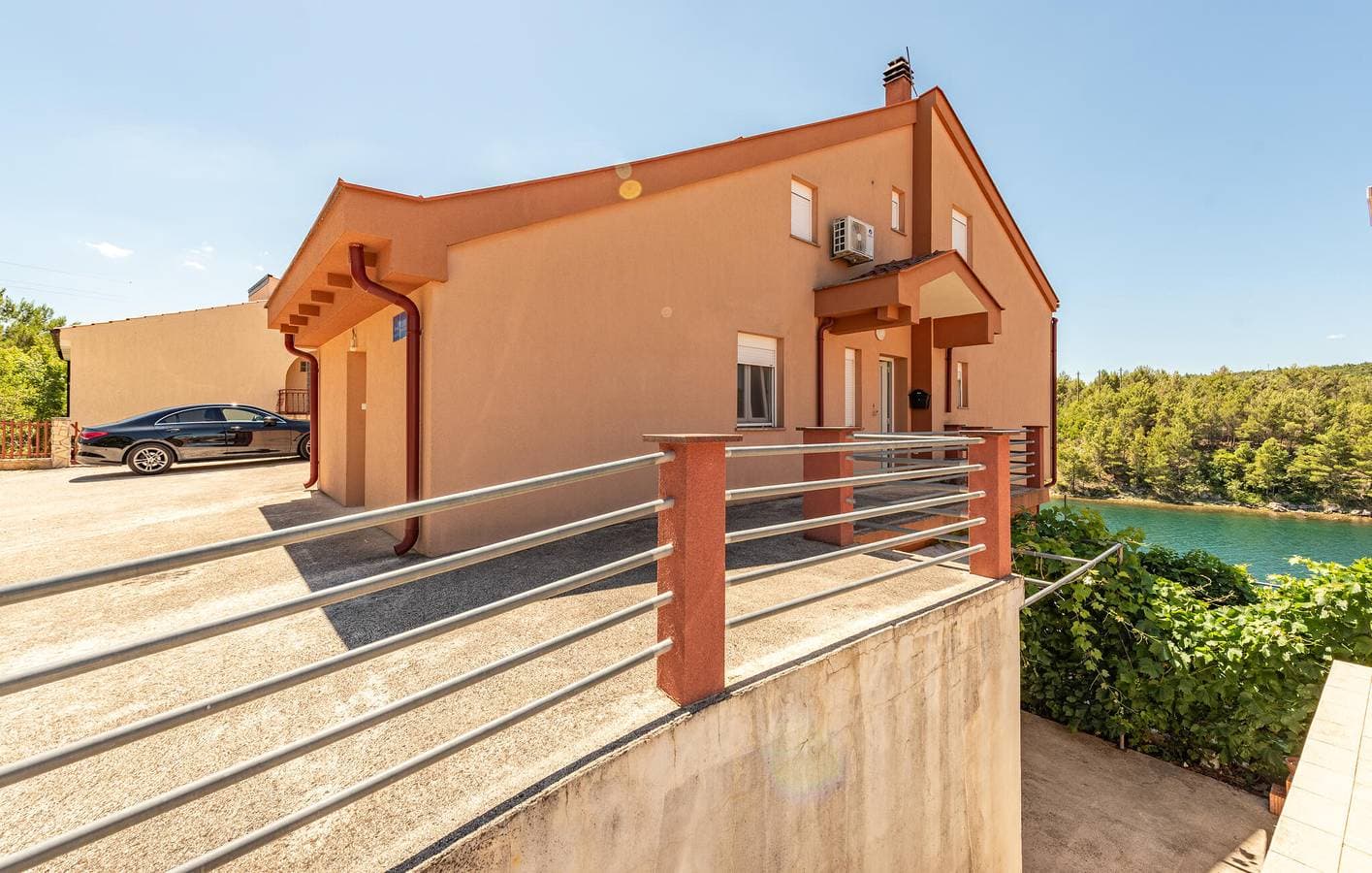 Urlaub am Meer: Apartment mit Meerblick, WLAN und Terrasse 1