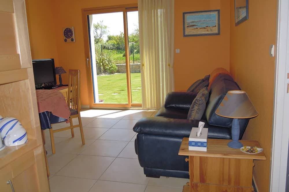 Foto 7 von 30: Eine möblierte 5 ***** - Unabhängige apprt in Villa 100 m vom Meer