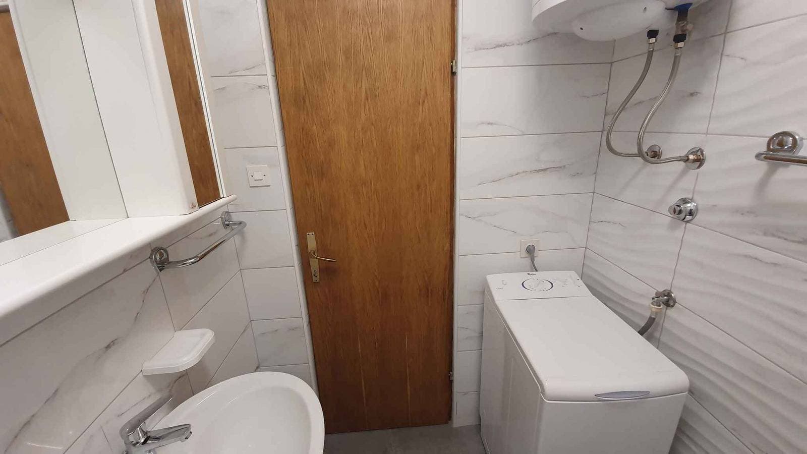 Foto 12 von 20: Ferienwohnung in Ljubač mit Meerblick, Balkon, Klimaanlage, W-Lan (809-3)