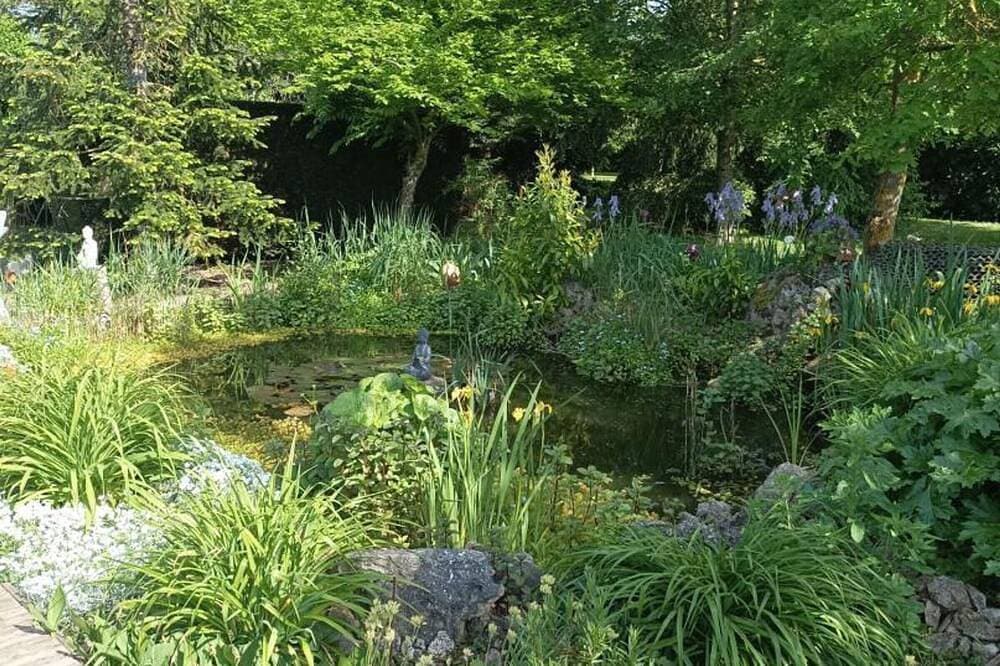 Foto 10 von 20: Komfortable Ferienwohnung in idyllischem Garten mit Kamin & Parkplatz