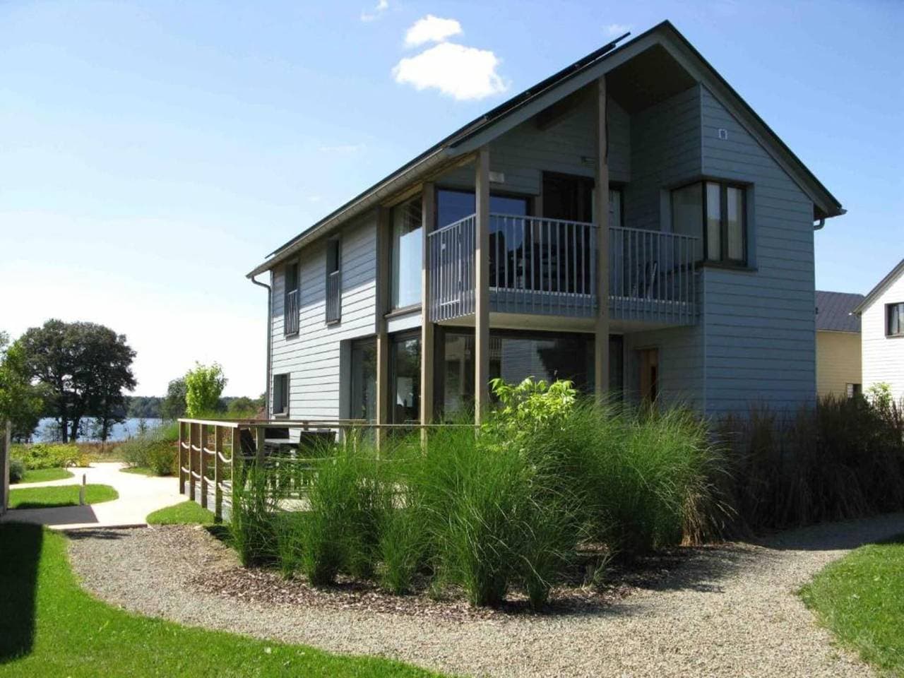 Familienvilla am See 1