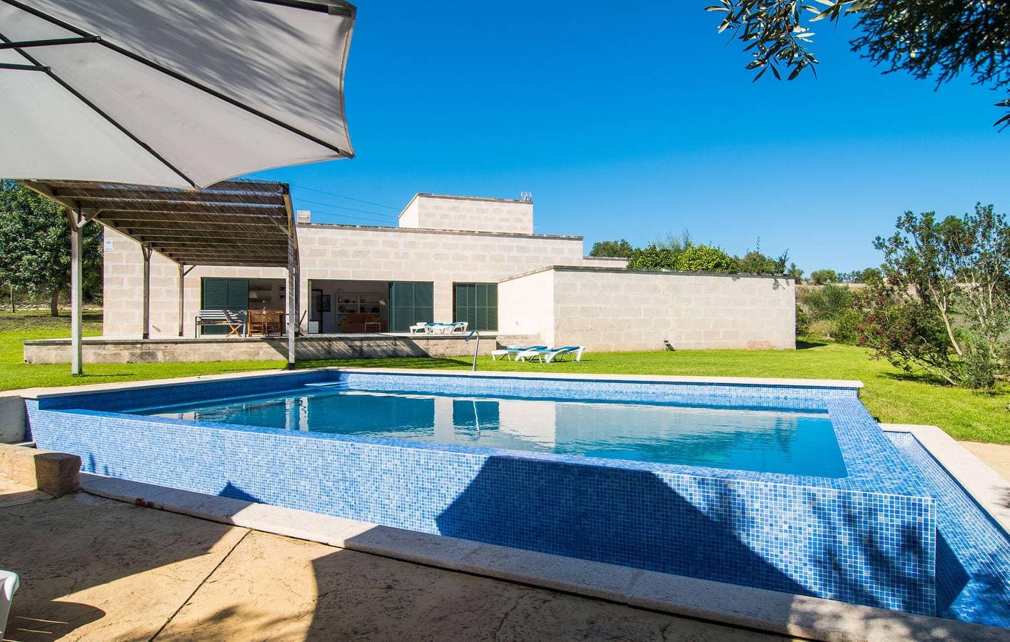 Foto 5 von 51: Gemütliche Wohnung mit Terrasse, Pool & AC in der Nähe von Ariany