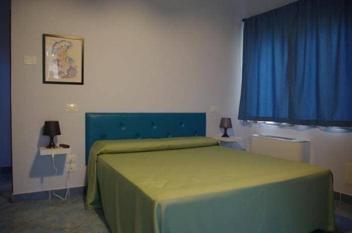 Foto 8 von 9: Small Double Room