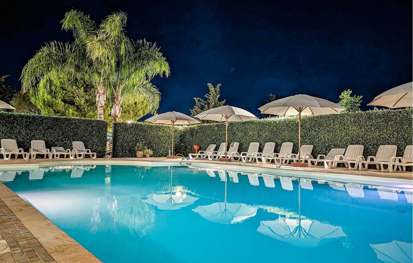 Foto 4 von 14: Rückzugsort am Strand: Pool, AC, Parkplatz, Terrasse