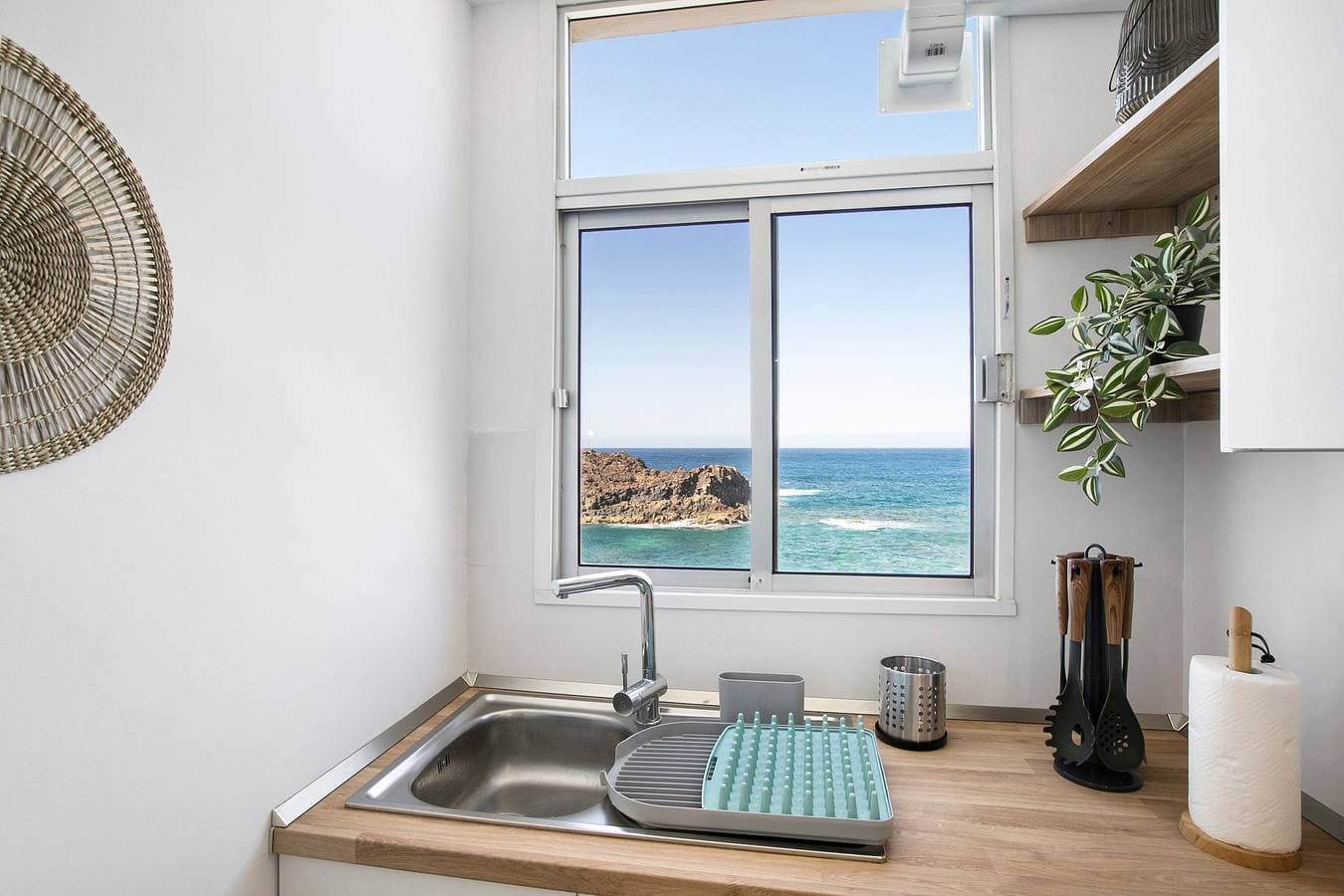 Foto 7 von 28: Ferienwohnung 'Mypris Home 2' mit Meerblick, privater Terrasse und WLAN