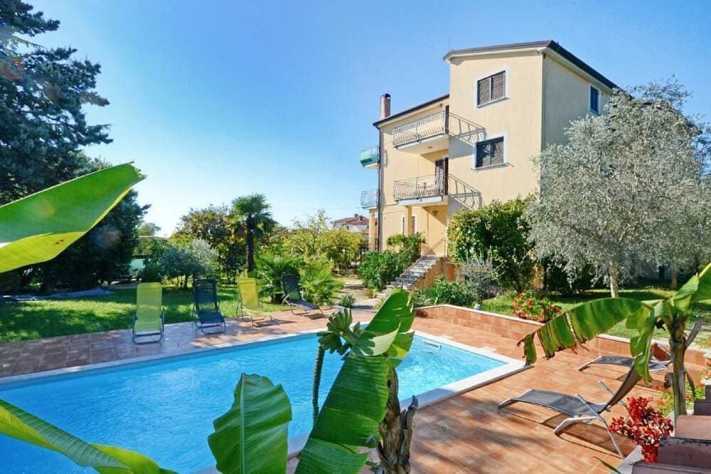 Nettes Appartement in Valica mit Großem Garten 1