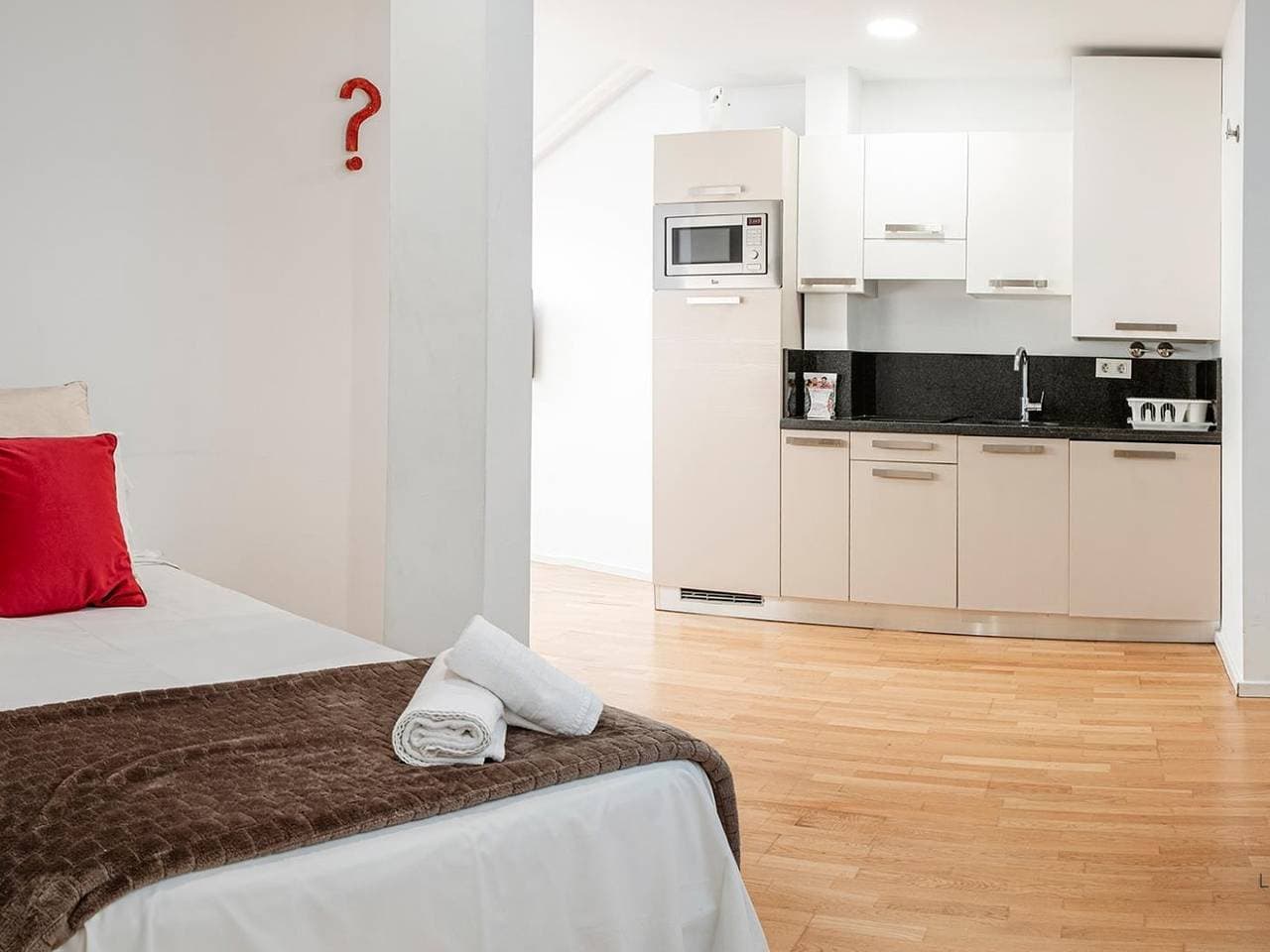 Foto 9 von 23: Ferienwohnung für 3 Personen mit Balkon/Terrasse