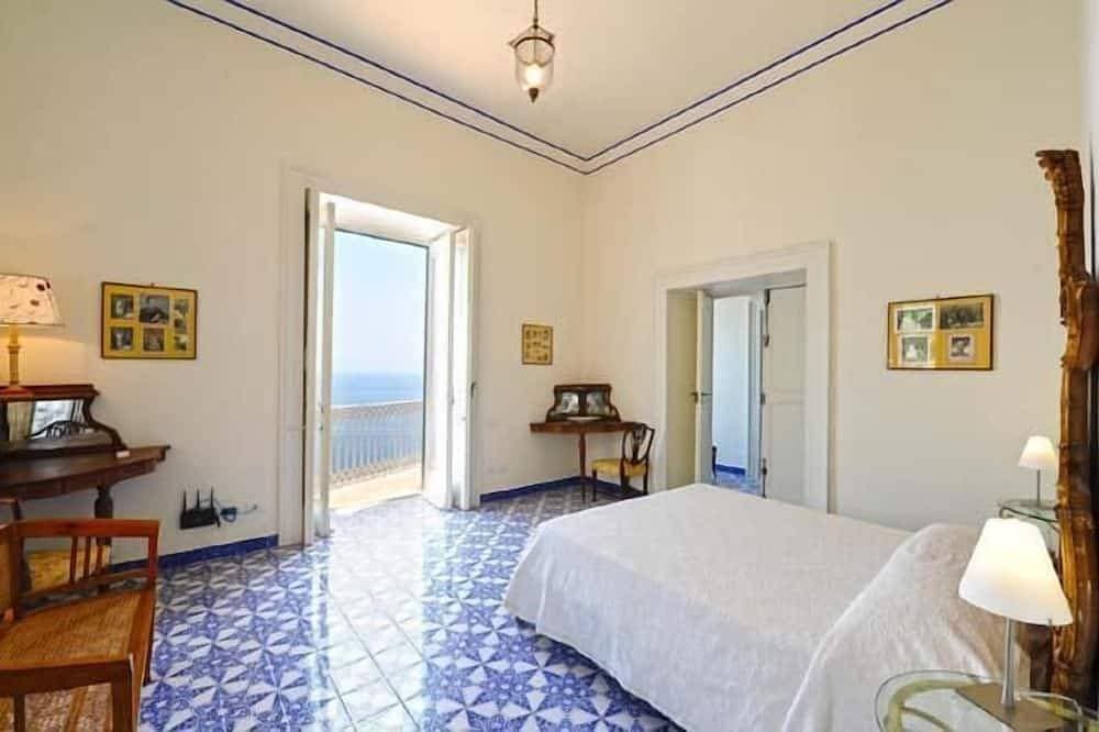 Foto 2 von 14: Amalfi Casa Dalì mit Terrasse und Meerblick