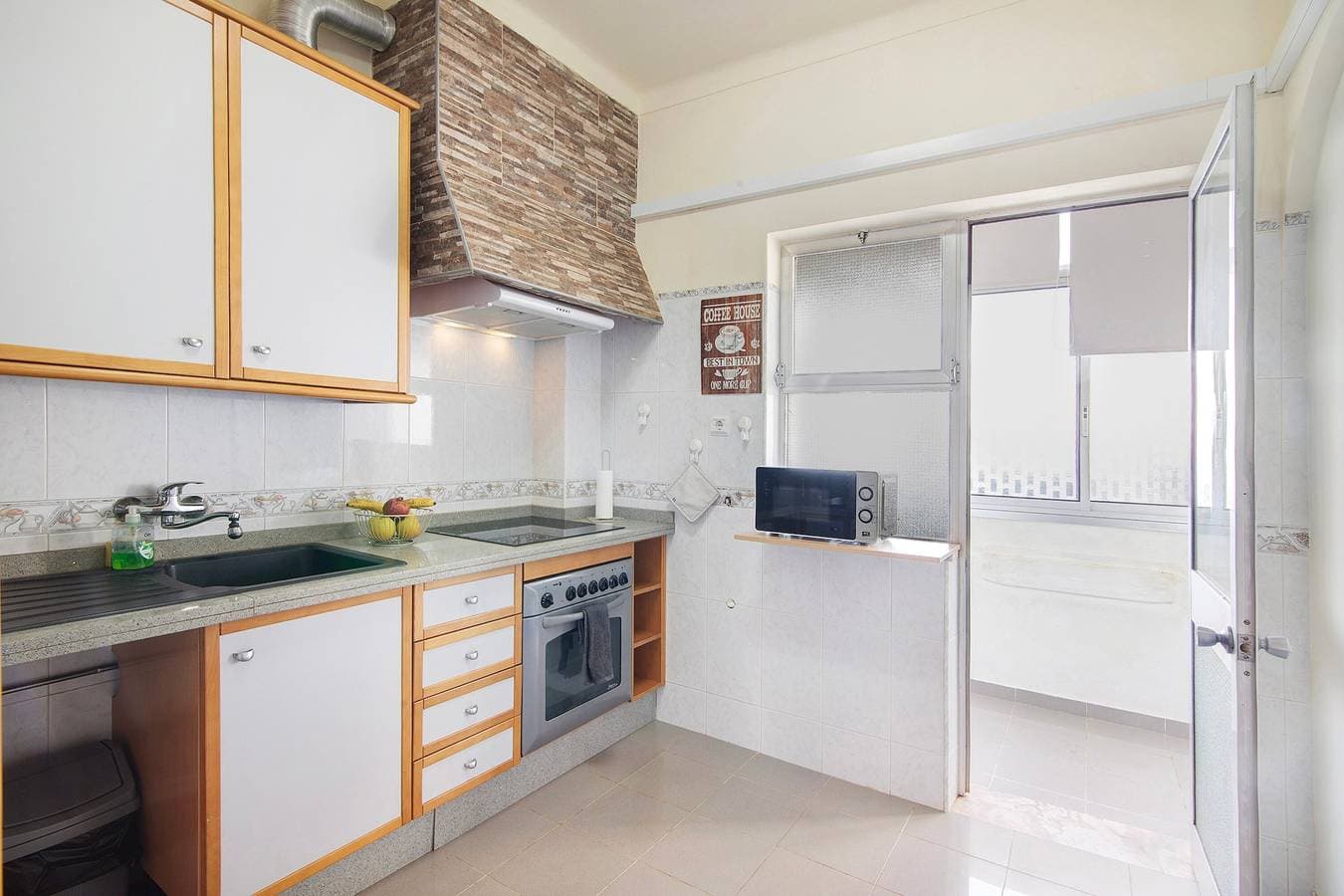 Foto 7 von 19: Ferienwohnung 'Matinhos House' mit Balkon, WLAN und Klimaanlage