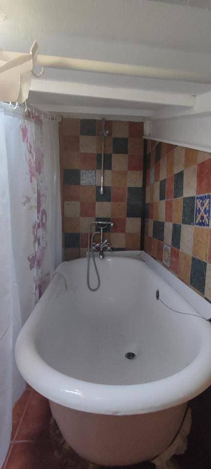 Foto 7 von 8: Double Room with Bathtub