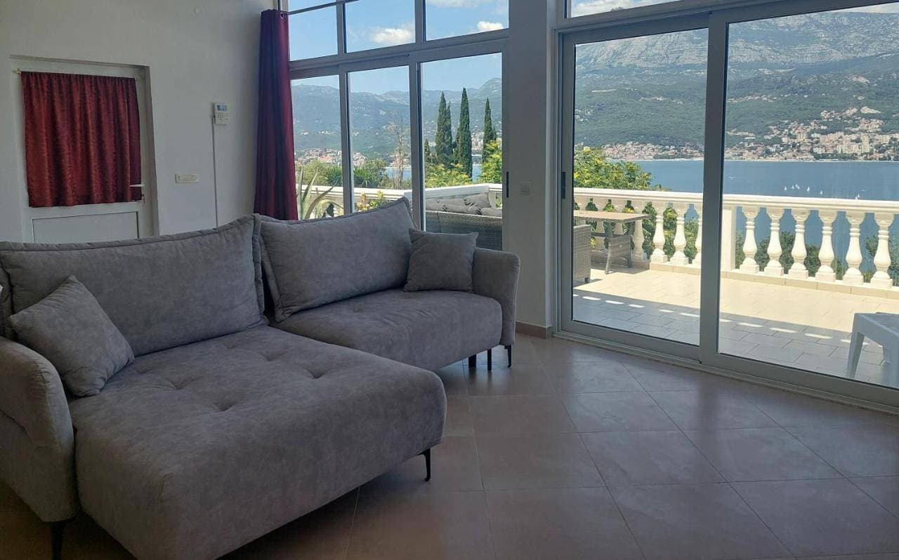 Foto 7 von 30: Two-Bedroom Deluxe Apartment with Ocean View