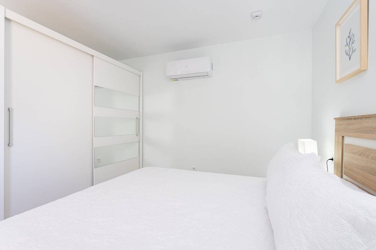 Foto 12 von 27: Ferienwohnung für 4 Personen mit Terrasse
