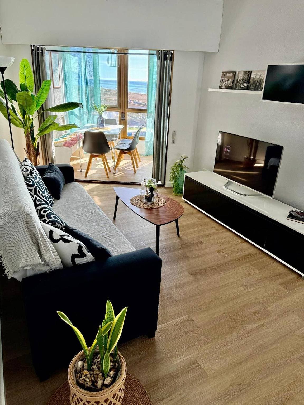 Foto 7 von 26: Apartment mit Meerblick und Pool in Almería für bis zu 4 Personen
