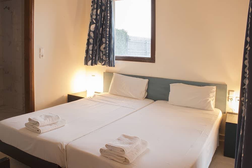 Foto 4 von 20: Artemis villa Makrigialos: 4 Schlafzimmer, privat pool, Meerblick, Wifi