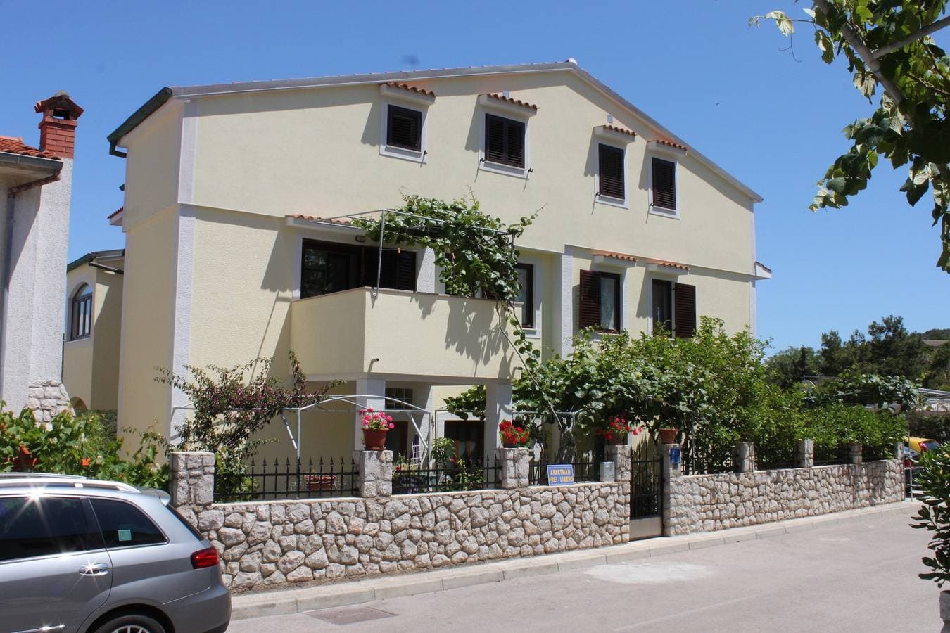 Foto 5 von 29: 1-Zimmer-Ferienwohnung mit Balkon und Meerblick Mali Losinj, Losinj A-7879-b