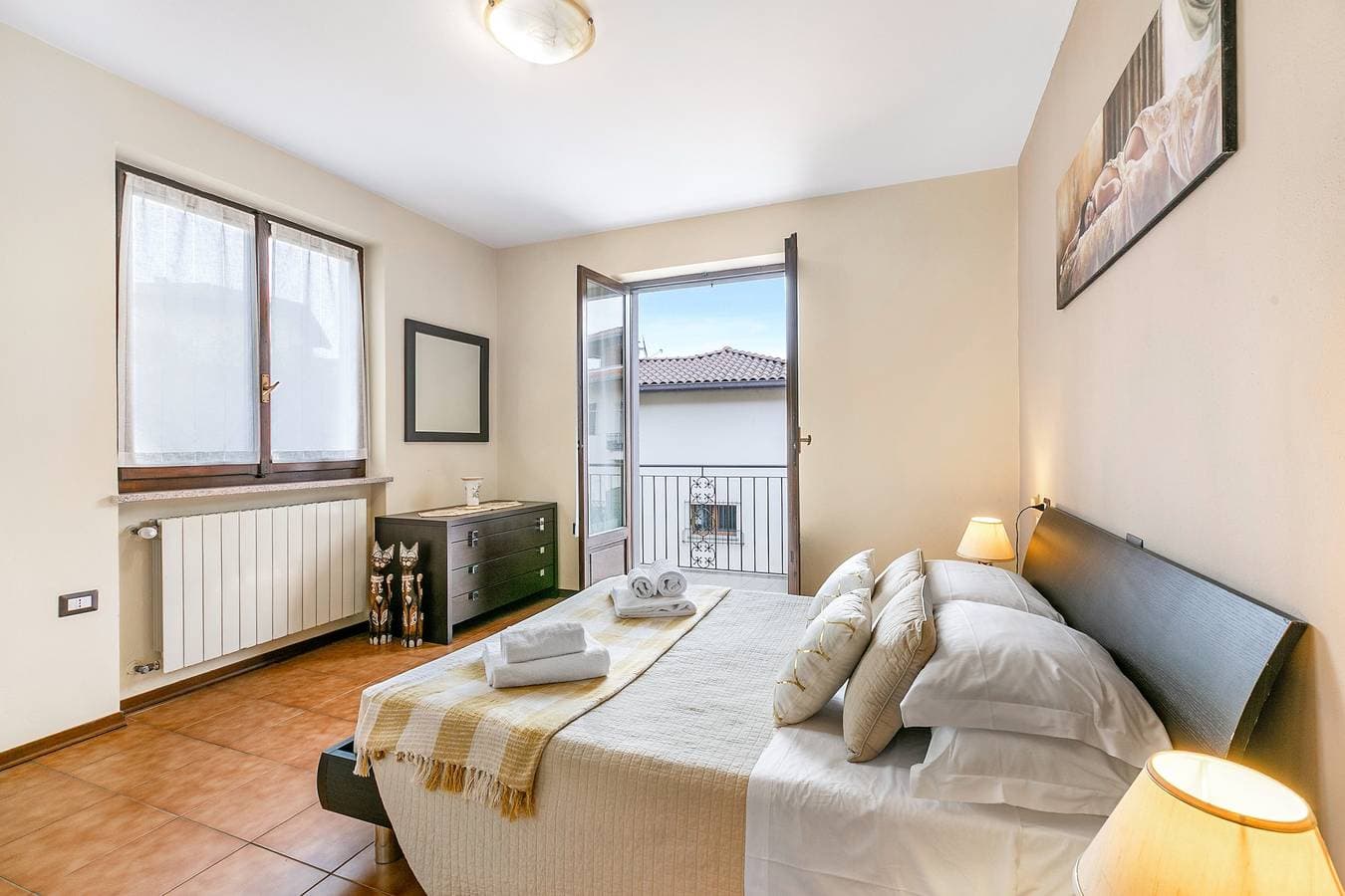 Foto 6 von 23: Sunset in Baveno: 1 Bed with Balcony
