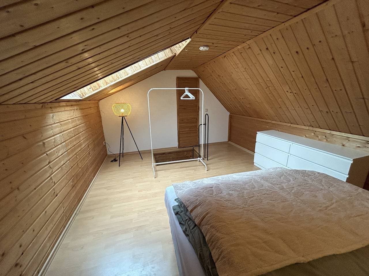 Foto 13 von 14: Apartment „Stadtloft am Schillerpark“ mit WLAN
