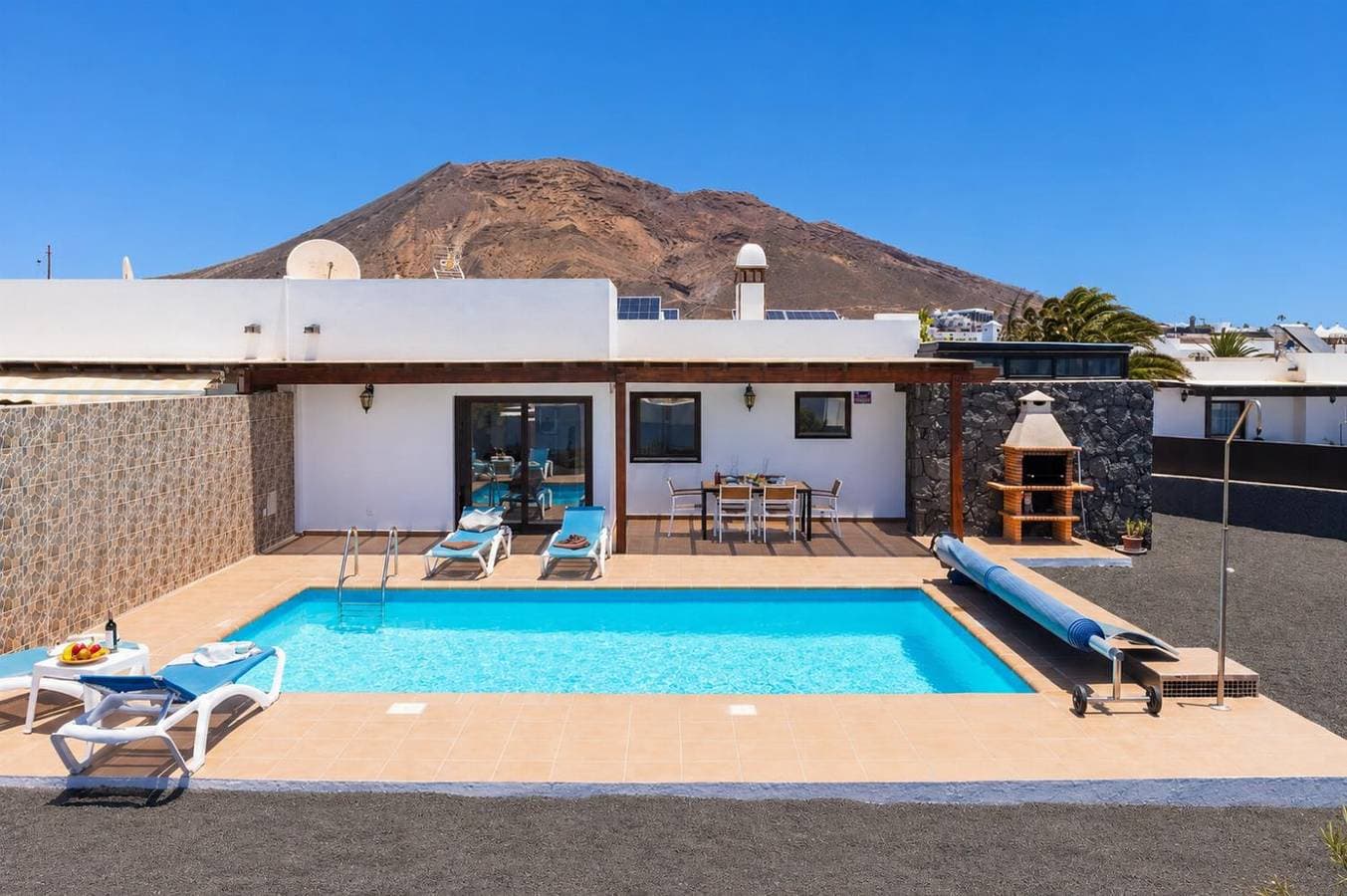 Foto 4 von 21: Villa für 4 Personen mit Terrasse