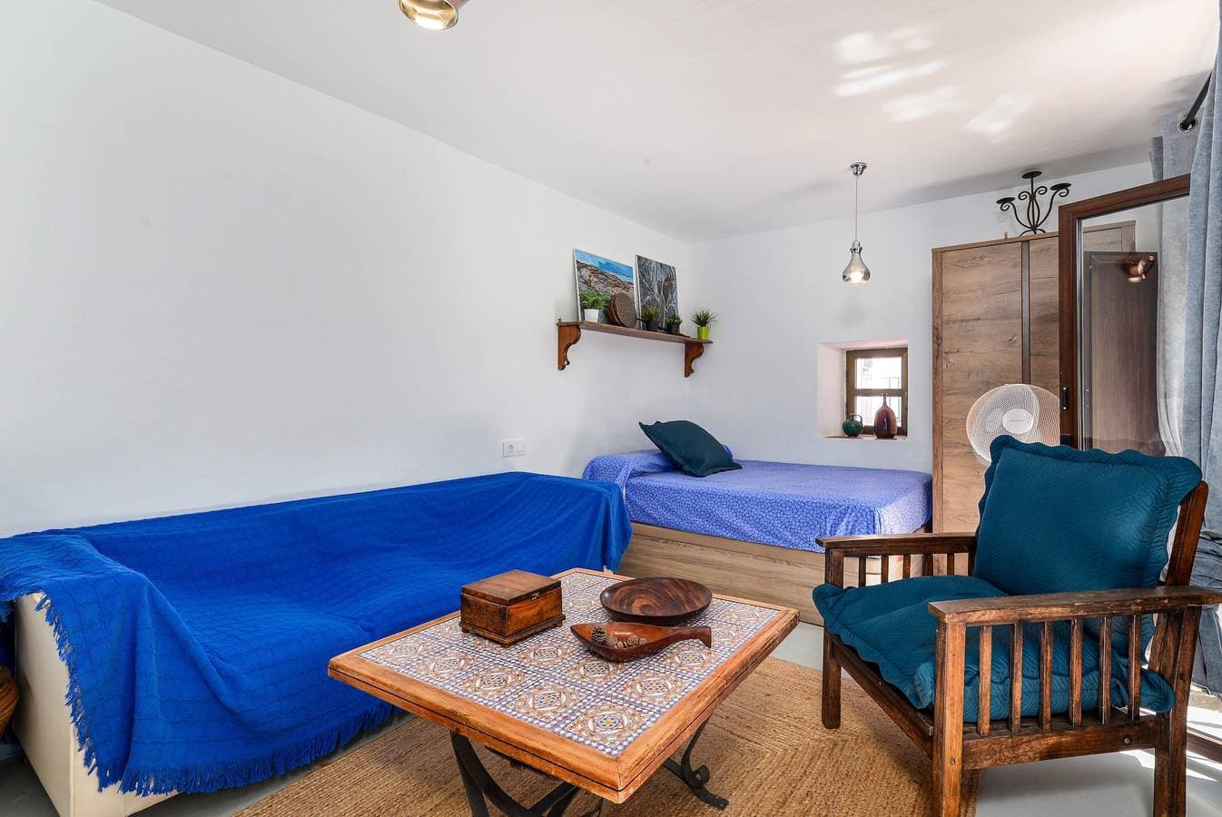 Foto 9 von 28: Einzimmerapartment 'La Casita De Casares' mit Meerblick, privater Terrasse und Balkon
