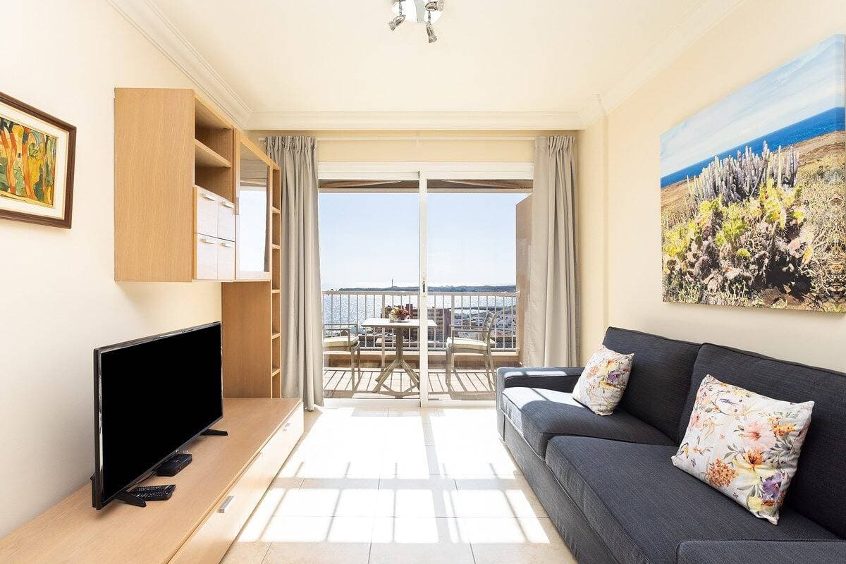 Foto 2 von 40: Ferienwohnung für 4 Personen mit Pool