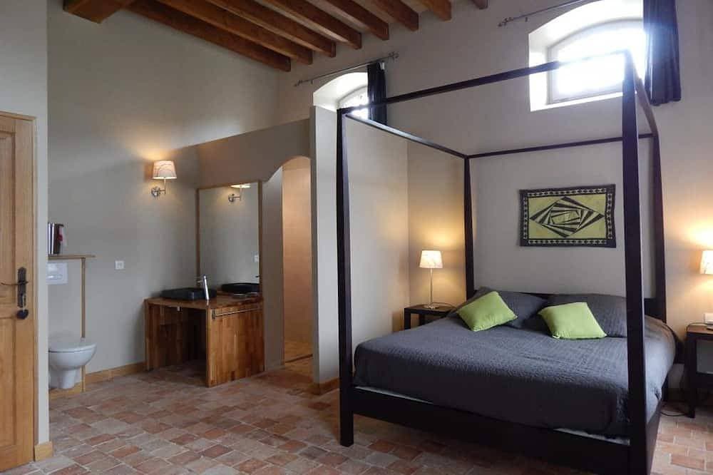 Foto 2 von 23: Les Ecuries: Cotentin Haus mit Pool, Billard, Kamin, 5 Schlafzimmern