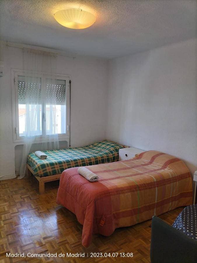 Foto 6 von 11: Piso 4 dorms sin salon 1 baño 1 Cocina Zona PioXII Colombia