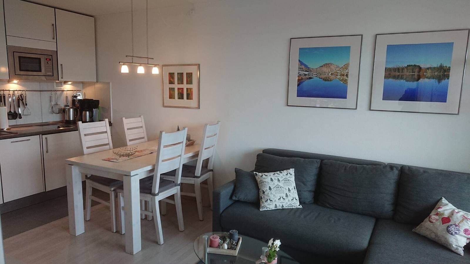 Foto 2 von 10: Ferienwohnung 'Traumblick' mit Bergblick, Balkon und Wi-Fi