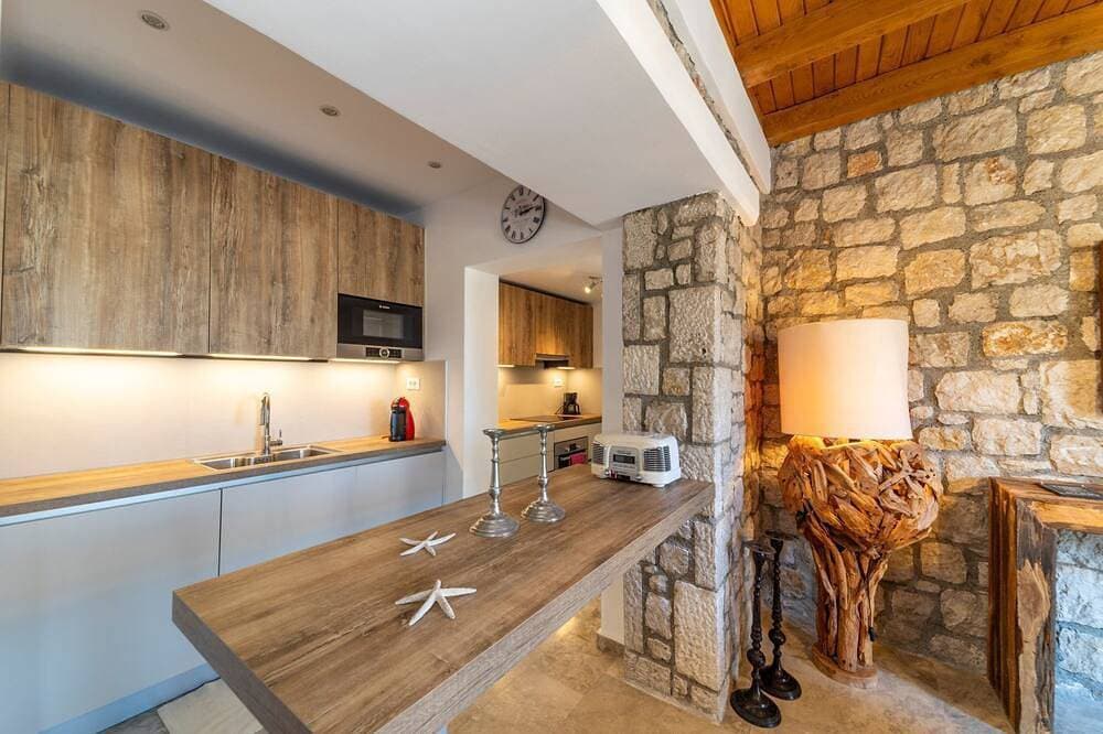 Foto 10 von 20: Villa Althea - Privater beheizter Pool, WLAN und Klimaanlage