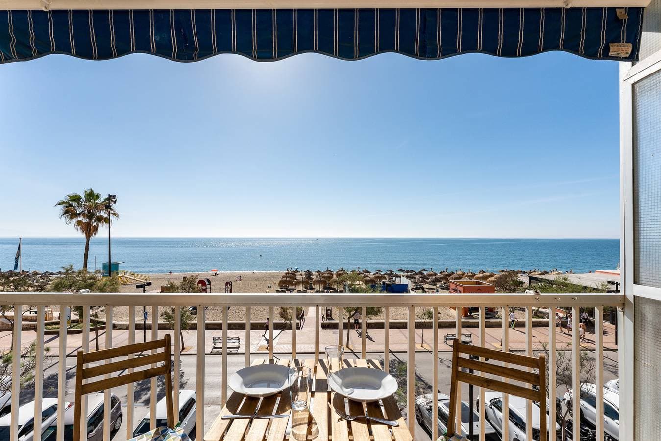 Foto 2 von 21: Einzimmerapartment 'Ventana al Mar' mit Terrasse zum Meer hin und Klimaanlage