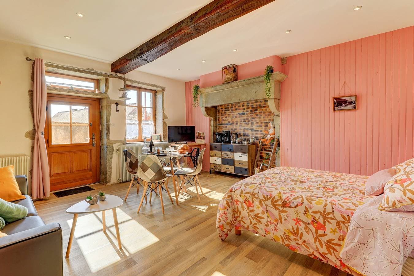 Foto 8 von 23: Ferienwohnung für 4 Personen mit Terrasse