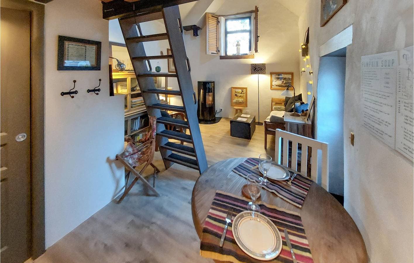 Foto 10 von 22: Gemütliche Wohnung bei Plouézec - Parkplatz, Kamin