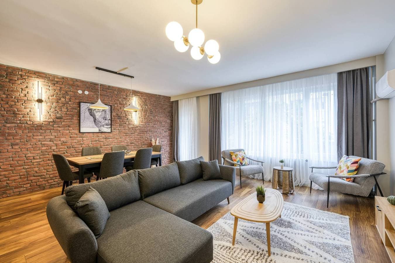 Foto 2 von 51: Prestige, geräumig, 3 Br