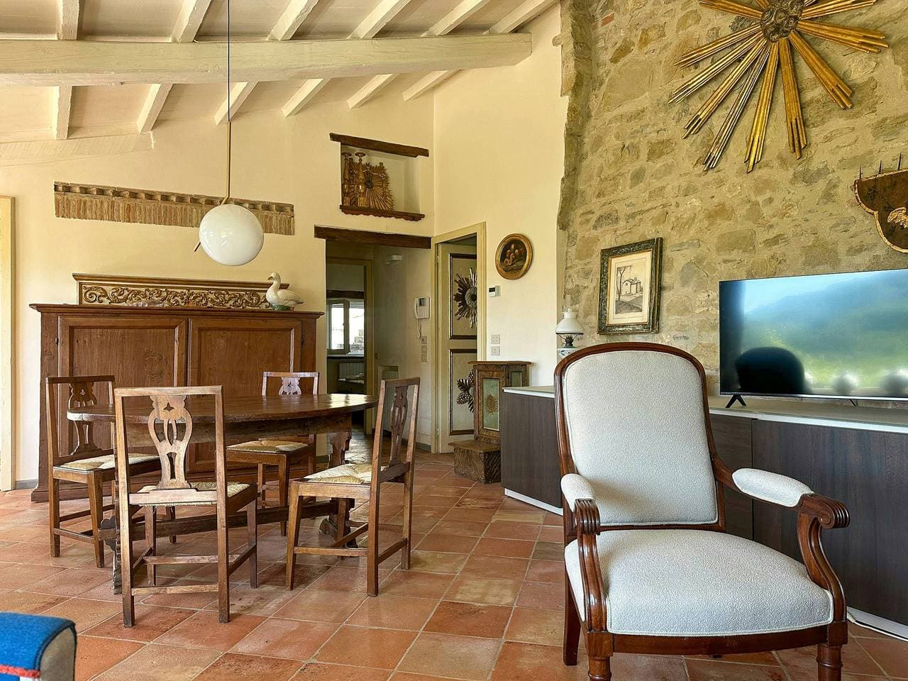 Foto 8 von 32: Historisches umbrisches Landhaus mit Aussicht und Pool