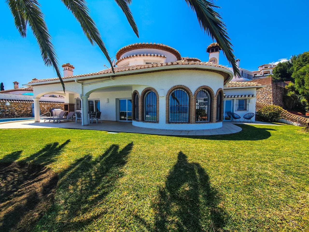 Foto 2 von 33: Luxuriöse Villa mit Meer- und Sierra Nevada