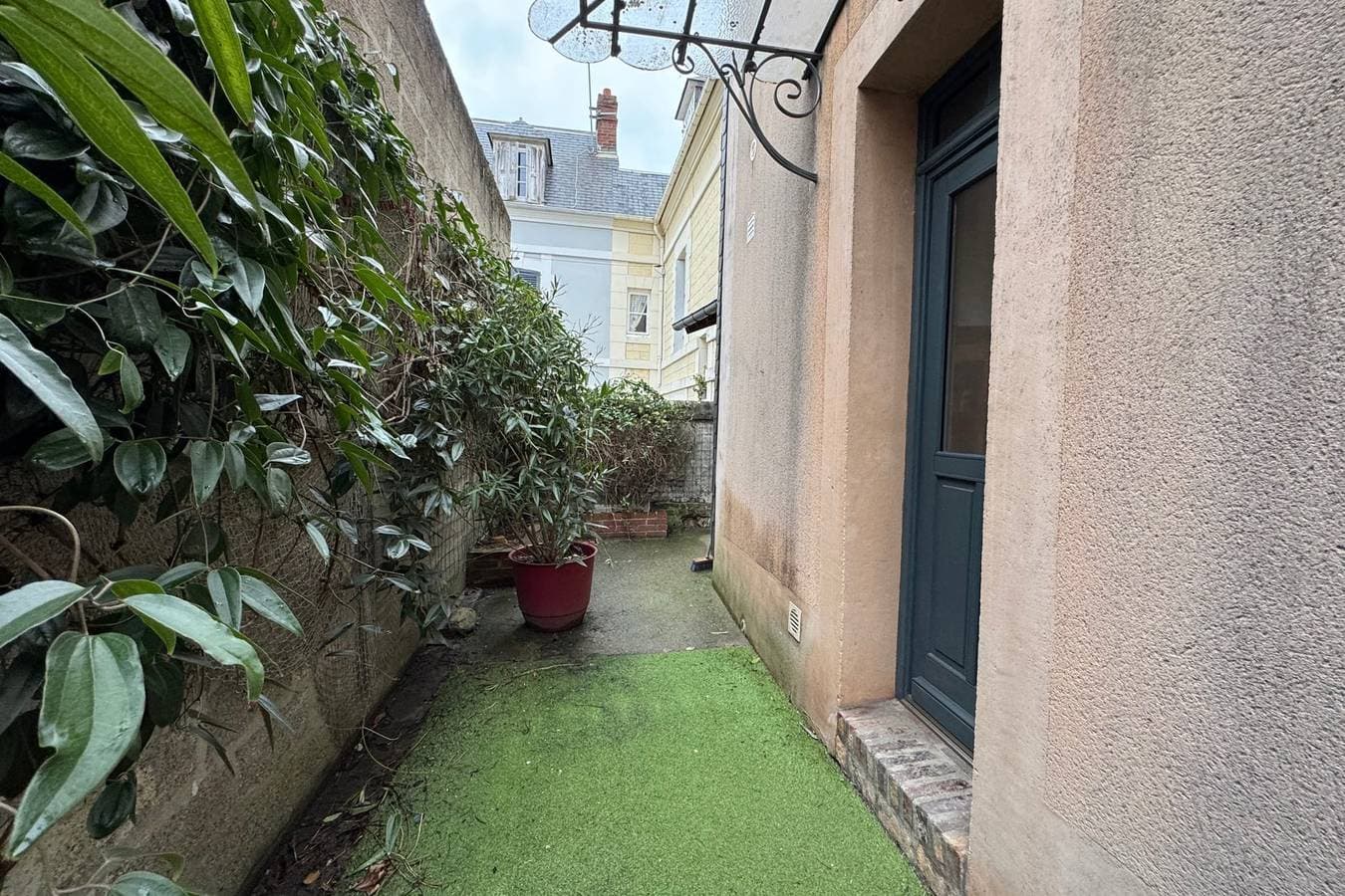 Foto 9 von 10: Ferienhaus für 5 Personen mit Terrasse