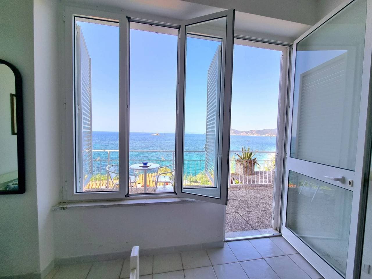 Foto 13 von 29: Ferienwohnung für 4 Personen mit Terrasse