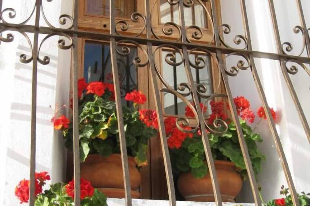 Foto 10 von 30: Direkt am Meer mit Charme Albir Apt (neben Altea, Benidorm); Wireless-Lan, Klimaanlage, Golf, Meerblick