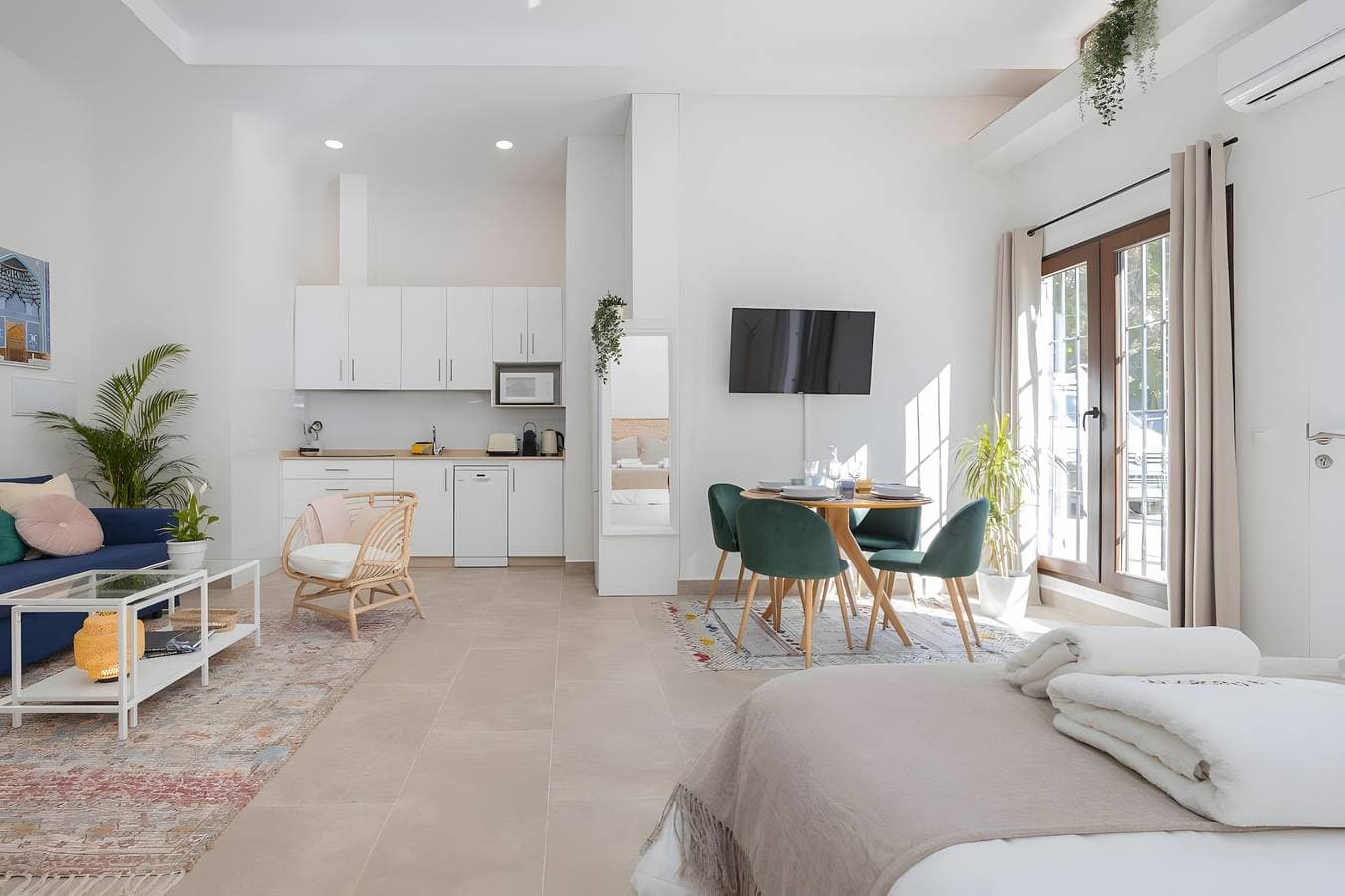 Foto 4 von 30: Einzimmerapartment 'Oasis Del Candado' mit Wi-Fi und Klimaanlage