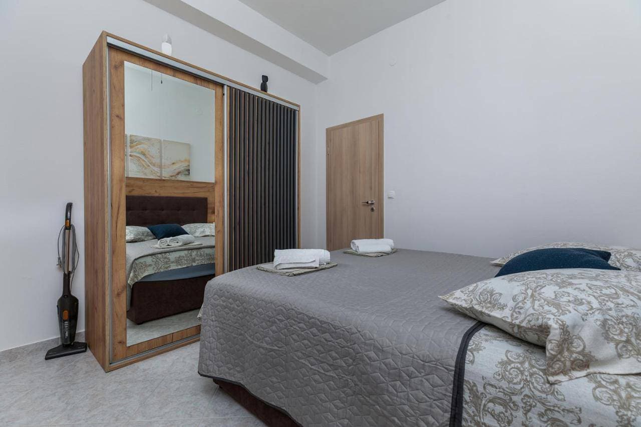 Foto 8 von 21: Two-Bedroom Apartment with Terrace and Sea View