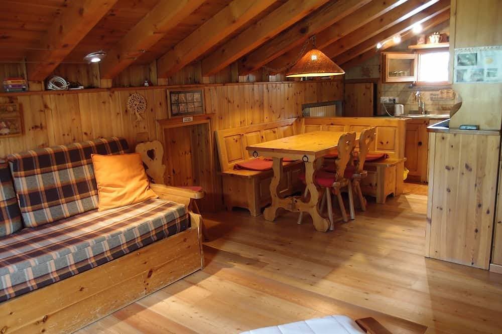 Foto 5 von 30: Spacious attic with a Micro bedroom in Valtournenche