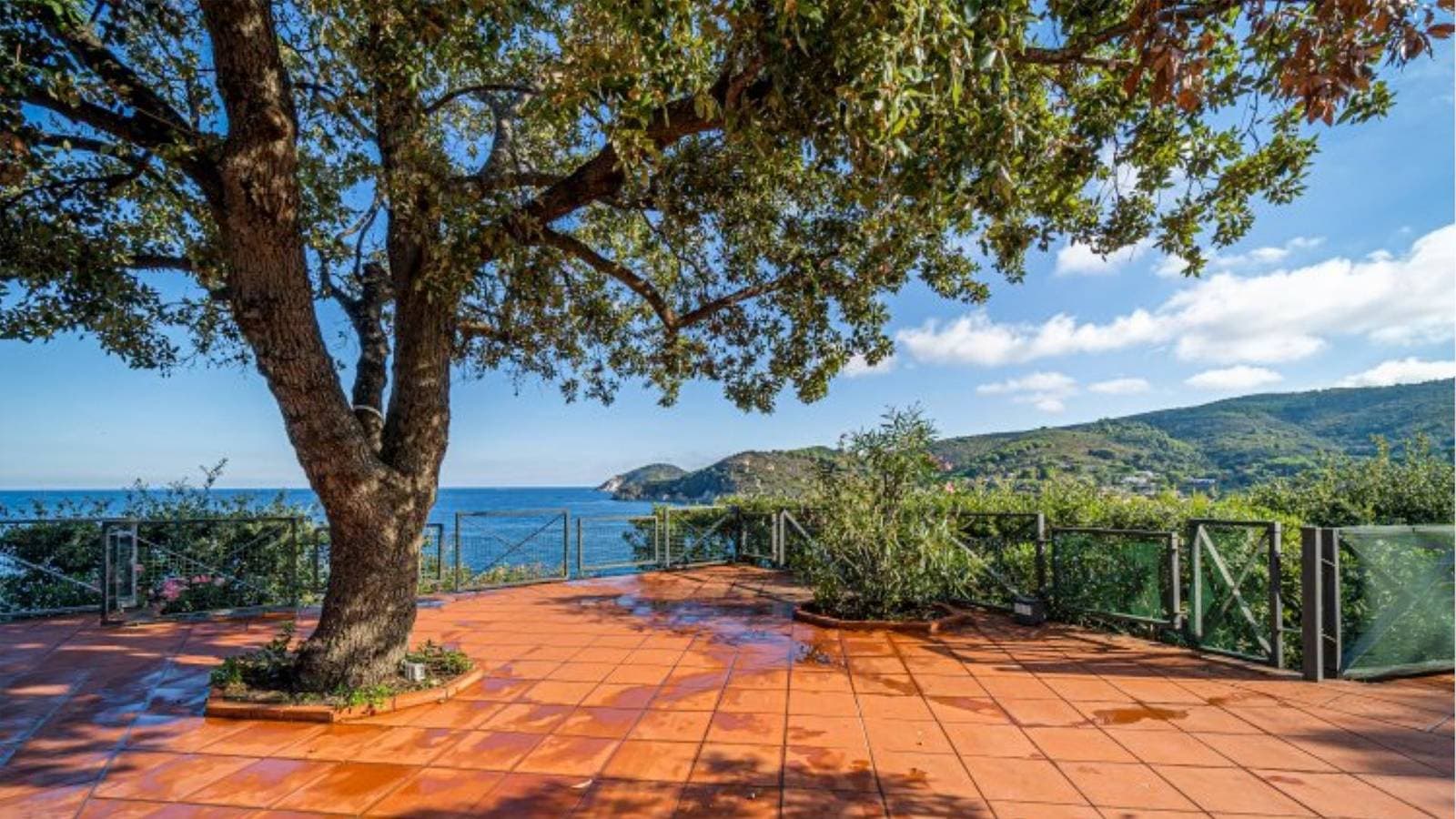 Foto 7 von 38: Villa für 8 Personen mit Terrasse