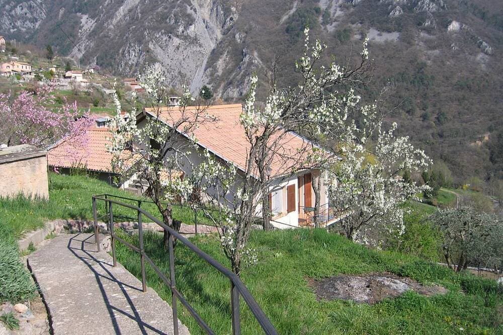 Foto 8 von 19: Gîte du Colombier - Belvedere