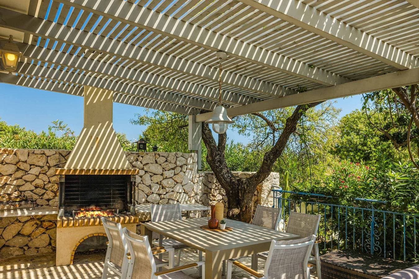 Foto 9 von 27: Villa für 7 Personen mit Terrasse